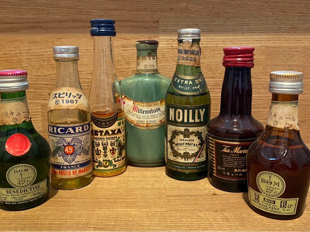 m*7様 希少！ルイ13世ミニチュアバカラボトル&古酒ミニチュアボトル100本！