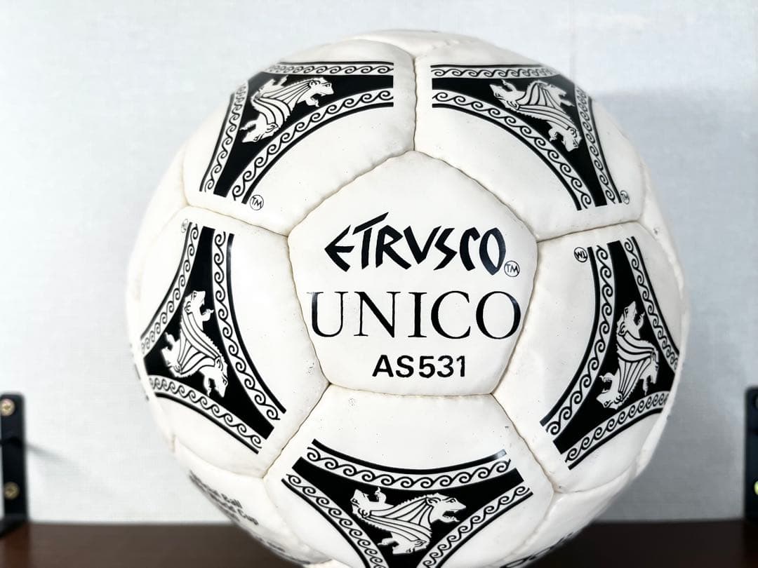 adidas Wカップ公式ボール　イタリア大会　1990年　アディダス