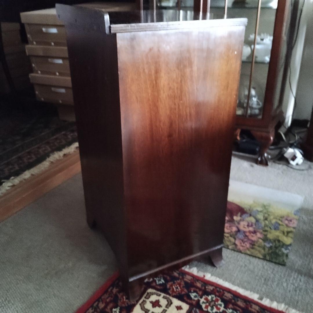 アンティーク　サイドキャビネット