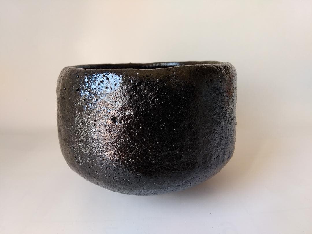 小西平内焼 太閤窯 原田聖龍 朱彩黒茶碗 共箱 茶碗 茶道具 茶器 抹茶碗 新品