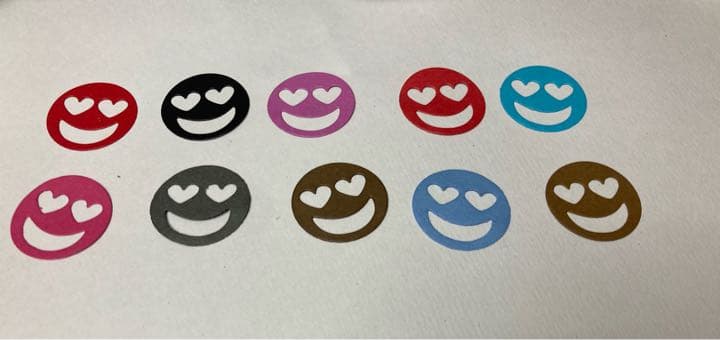 アルバム飾り　クラフトパンチ　顔文字