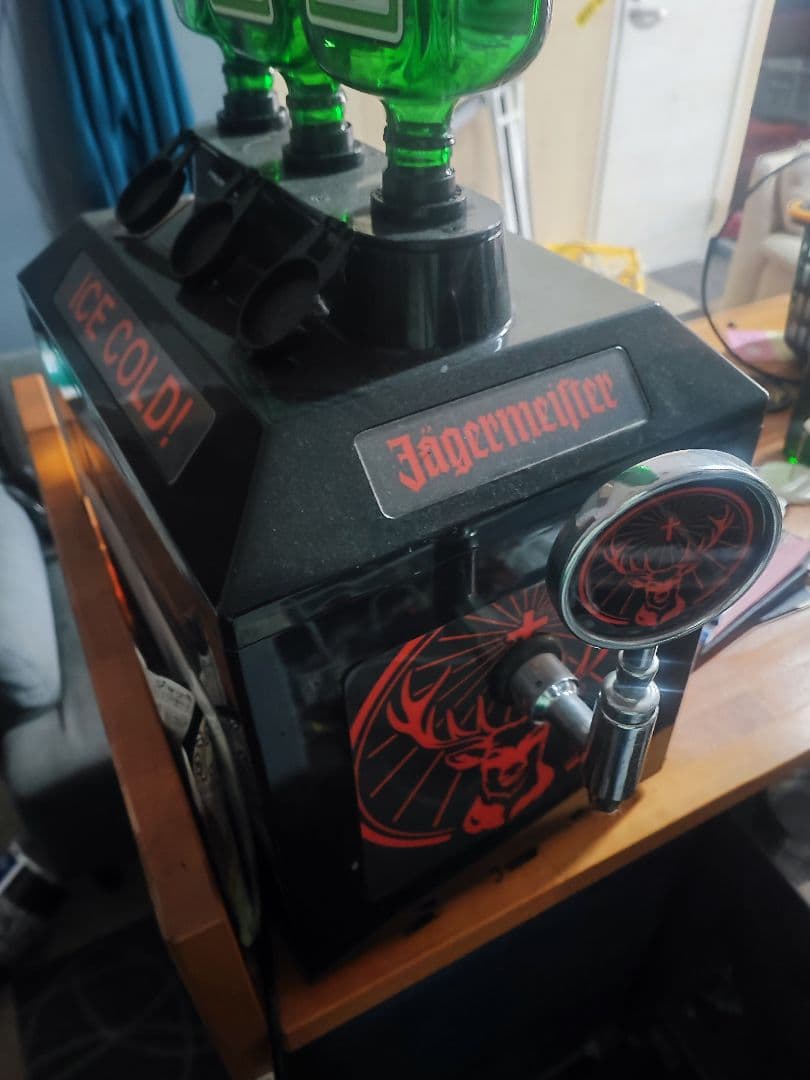 イエガーマイスター　タップマシン　イエガーはいったまま