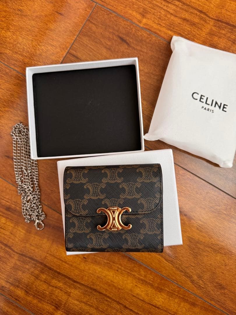 CELINE 三つ折り財布 ダークブラウン チェーン付き