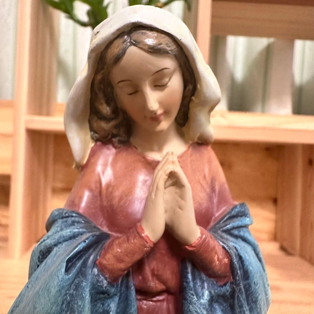 マリア 祈る姿