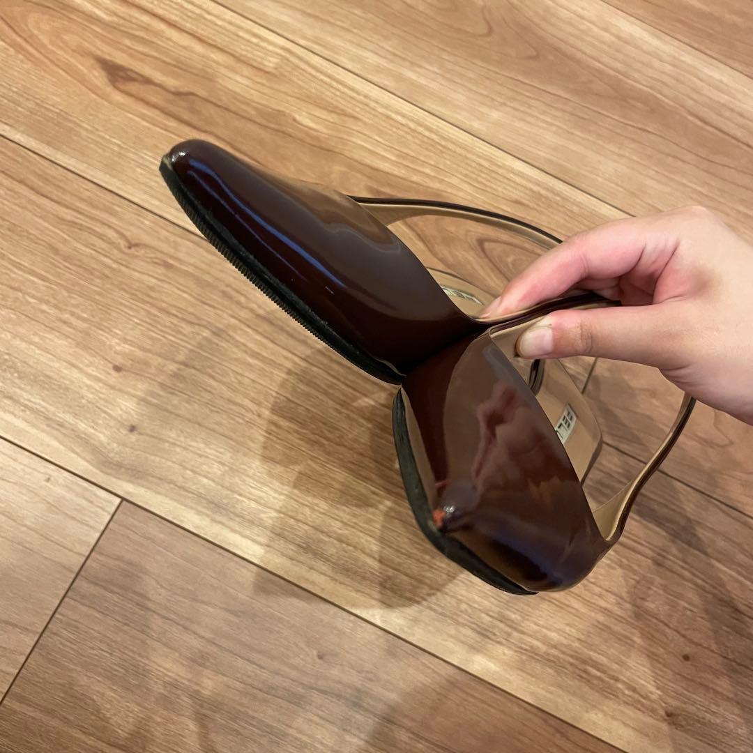 定番人気　PELLICO ペリーコ　バックストラップパンプス