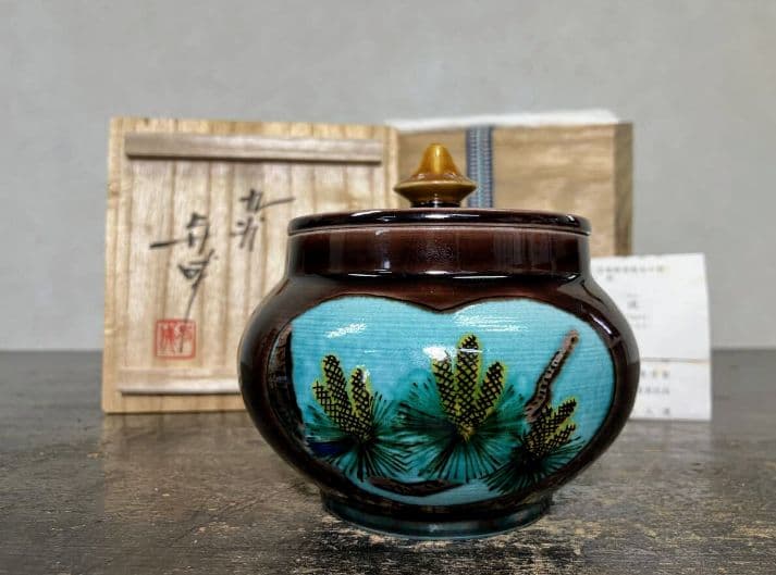 九谷焼　三代　浅倉五十吉（興成）　色絵　松二竹　香炉　共箱　共布　60サイズ