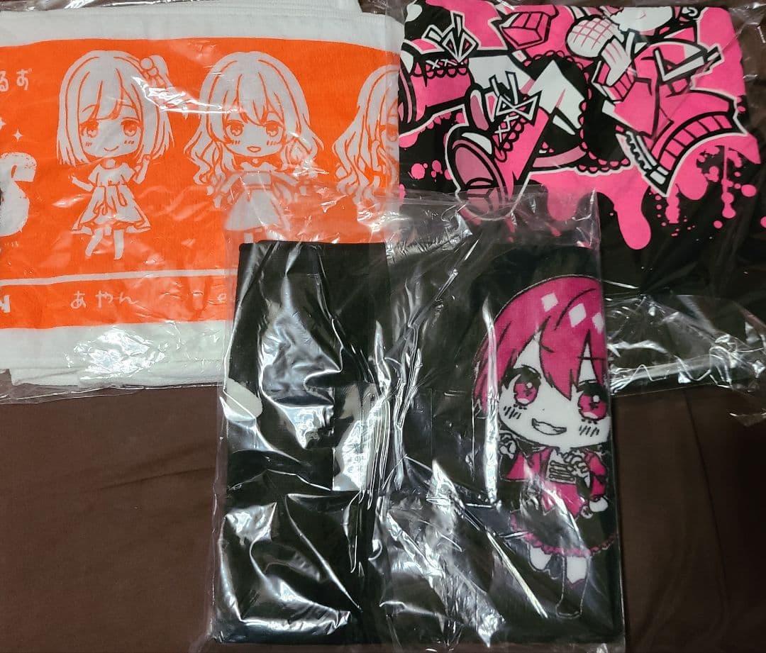 利香　CD グッズ　Tシャツ　タオル　クリアファイル　缶バッジ　タペストリー