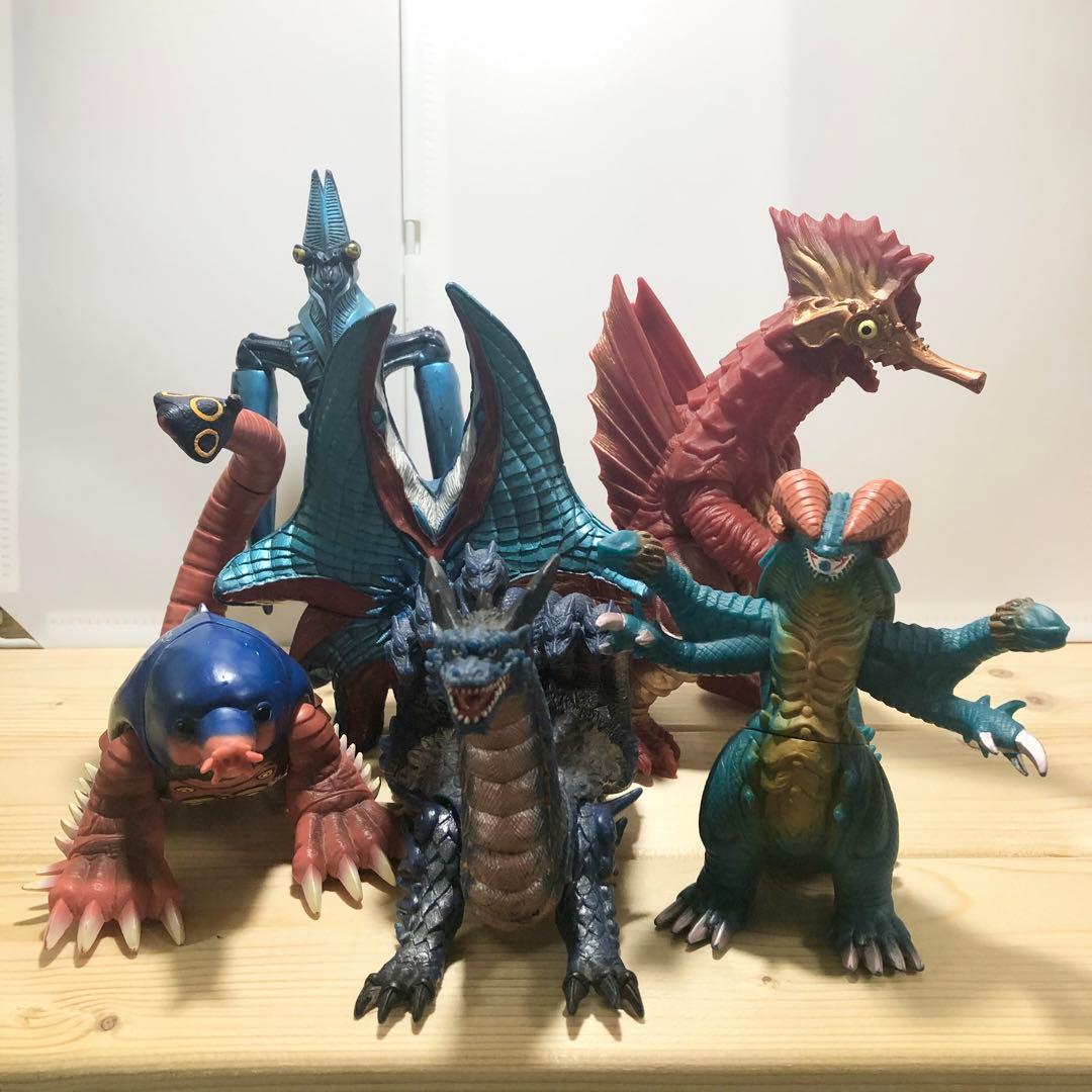 ウルトラマン　グッズ63点まとめ売り　怪獣　ソフビ 等