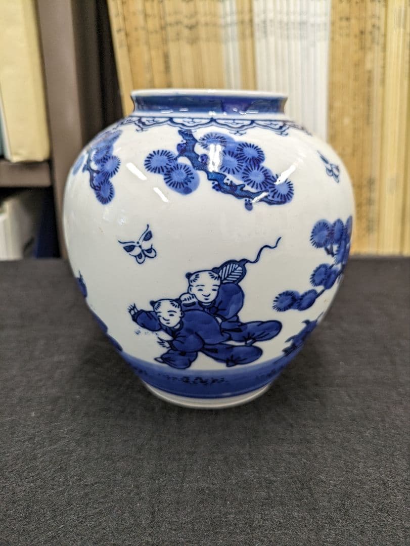 鍋島焼 　壺　唐子模様