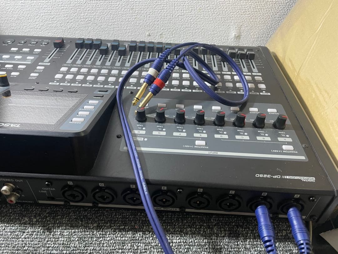 TASCAM DP-32SD マルチトラックレコーダー