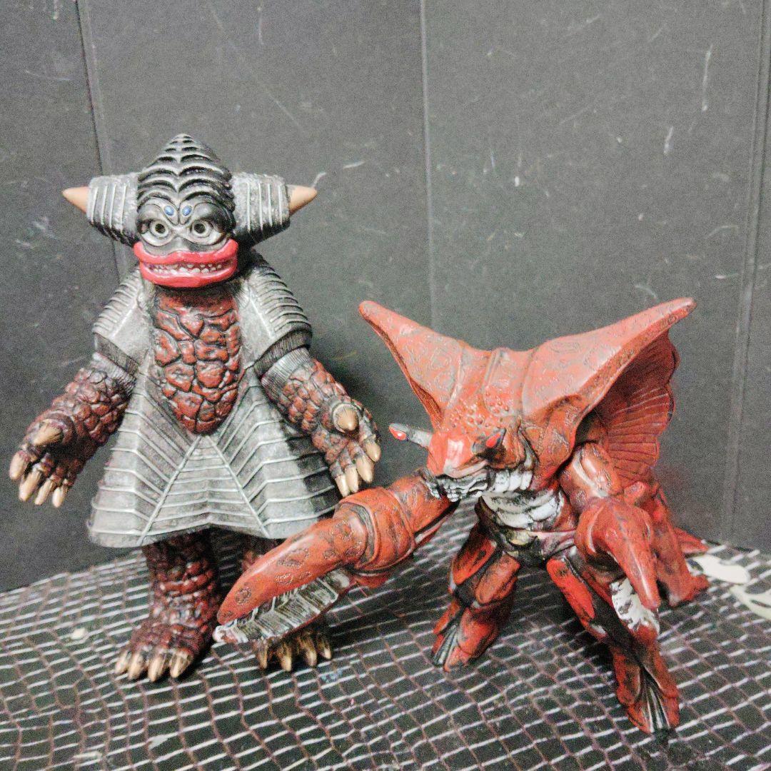 yukie19751011ウルトラ怪獣旧型絶版リアルモデル8体セット