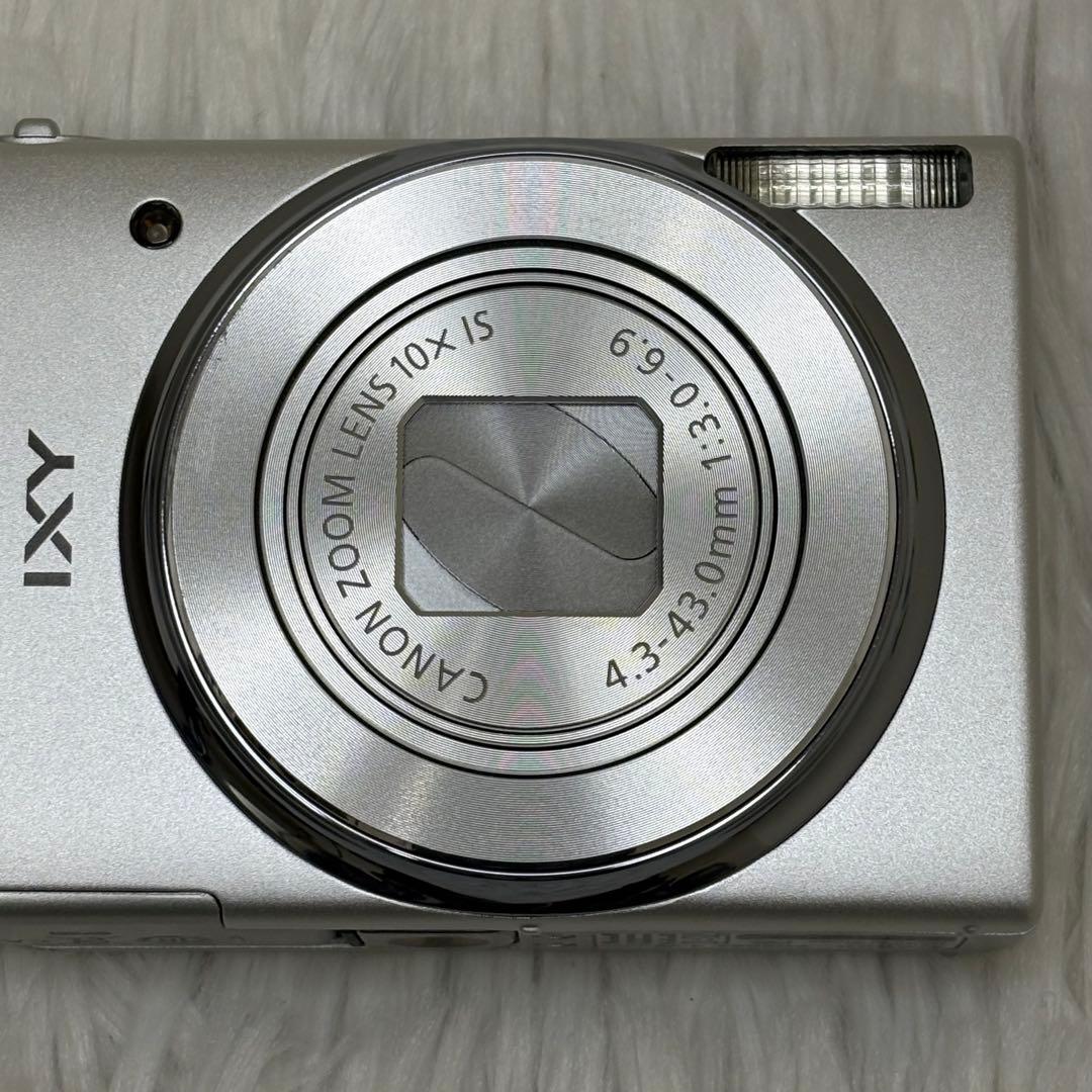 美品　Canon カメラ　IXY 140 PC2054 シルバー　コンデジ　可動