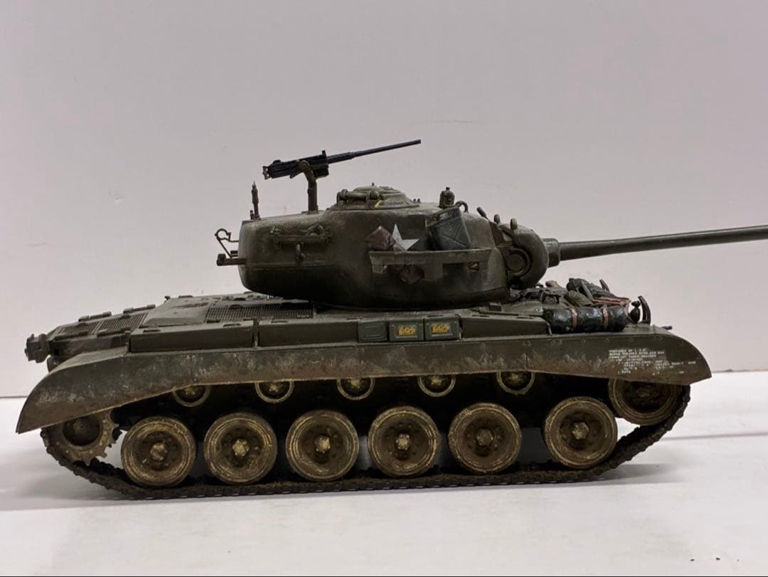 タミヤ　1/35 M26 パーシング　完成品　戦車　模型　プラモデル