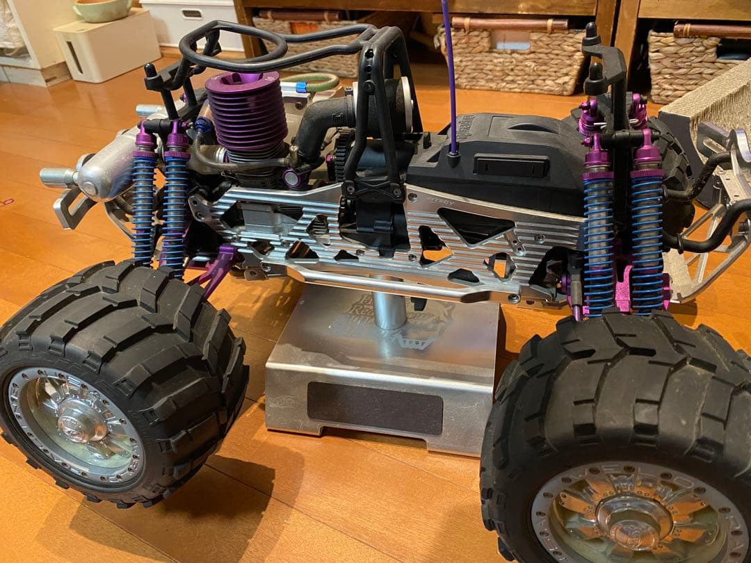 HPI savage X ラジコン　カスタム総額20万以上　部品等諸々込み