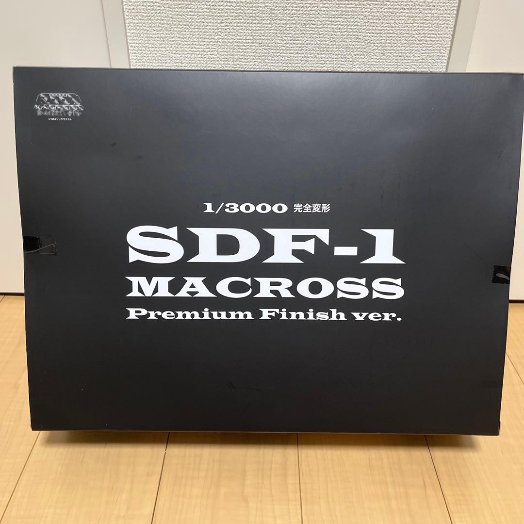 1/3000 SDF-1 MACROSS Premium Finish マクロス