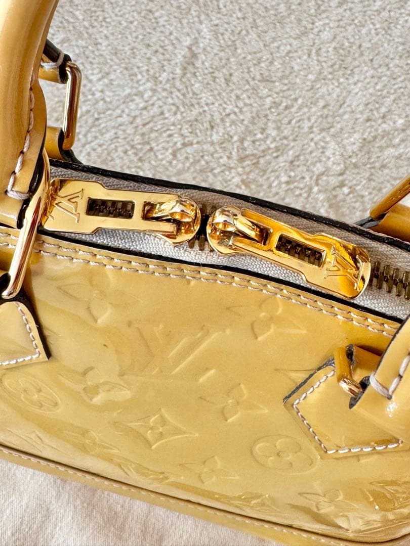 Louis Vuitton ルイヴィトン アルマ BB ベージュショルダーバッグ