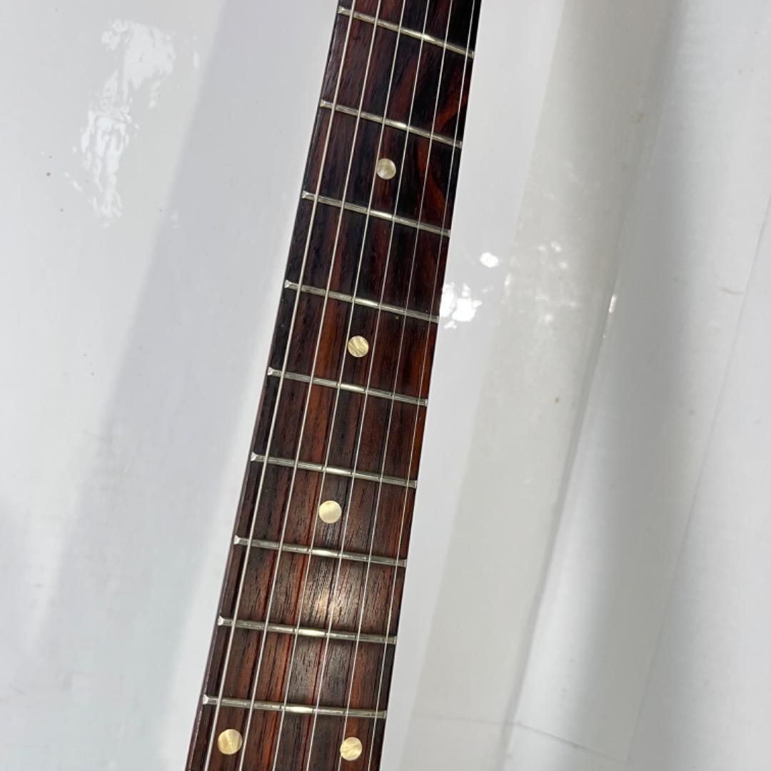 Vintage 　ストラトキャスタータイプ 　カモ感グリーン