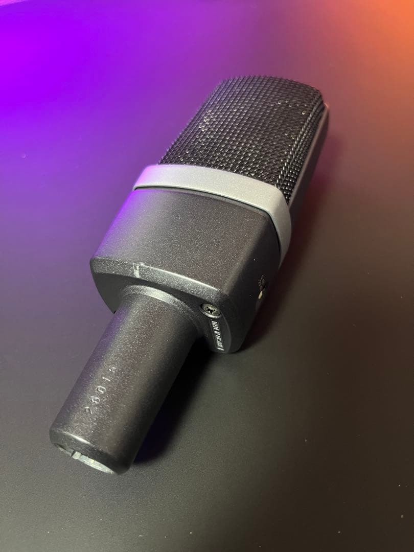 AKG C214 コンデンサーマイク