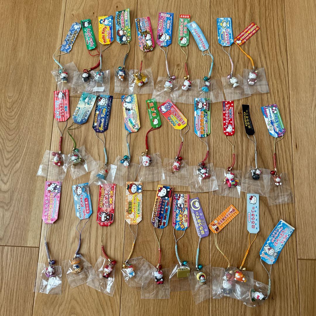 ハローキティ　ご当地キティ　ストラップ　557個おまとめ セット売り　根付け
