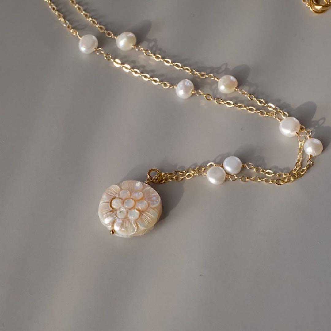 Ｇちゃん ♦︎14kgf淡水パールフラワーカービングネックレス