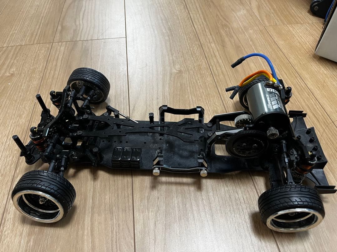 ラジドリ　sakura d4 ver麒麟　ブラシレスモータージャイロ付き