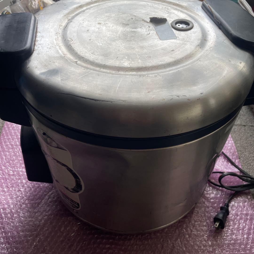 中古　ZOJIRUSHI象印　炊飯ジャー　NS-GU36型　業務用２升炊通電ok