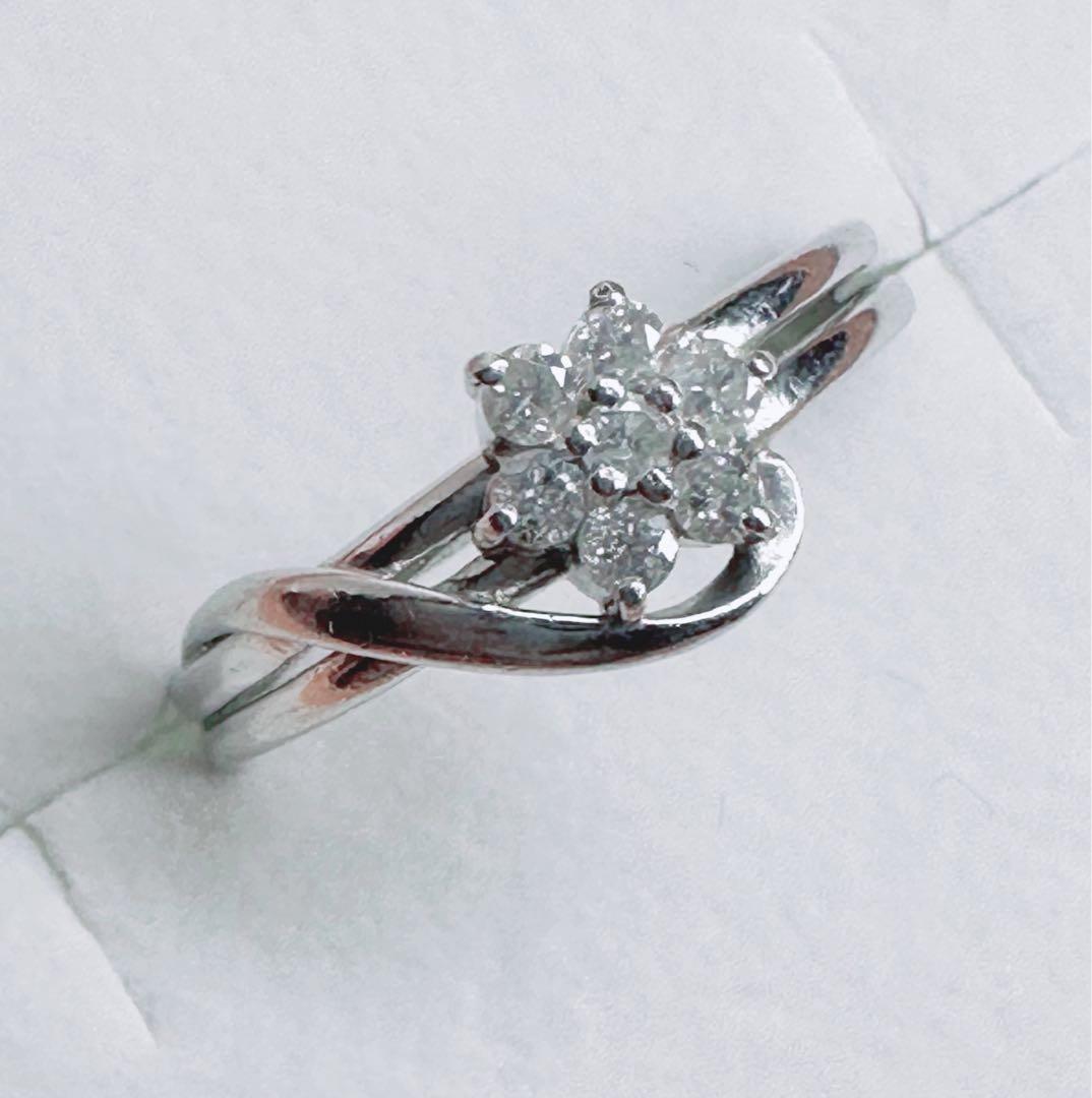 専用　プラチナ　ダイヤモンド　フラワーモチーフ　リング