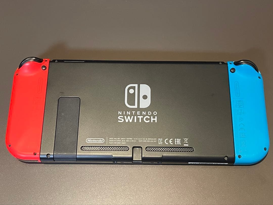 Nintendo Switch 初期モデル