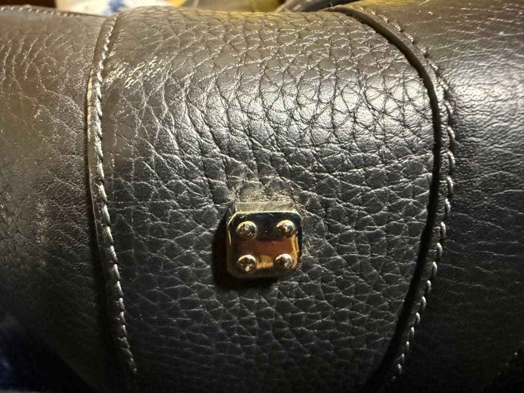 KM: LOEWE 黒 レザー ハンドバッグ