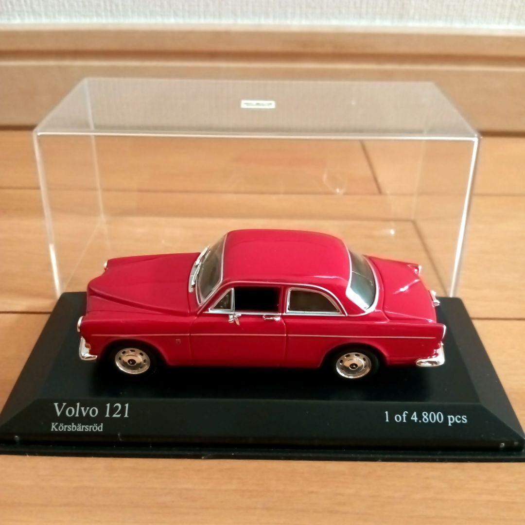 MINICHAMPS✪Volvo 121 レッド1:43
