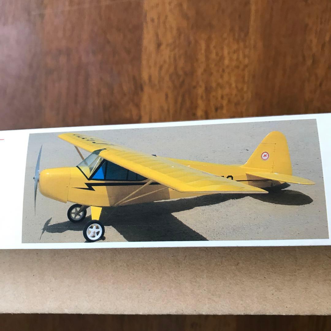 テトラPiper J3 Cub (PJ-400E) 電動スケールモデル　未組立