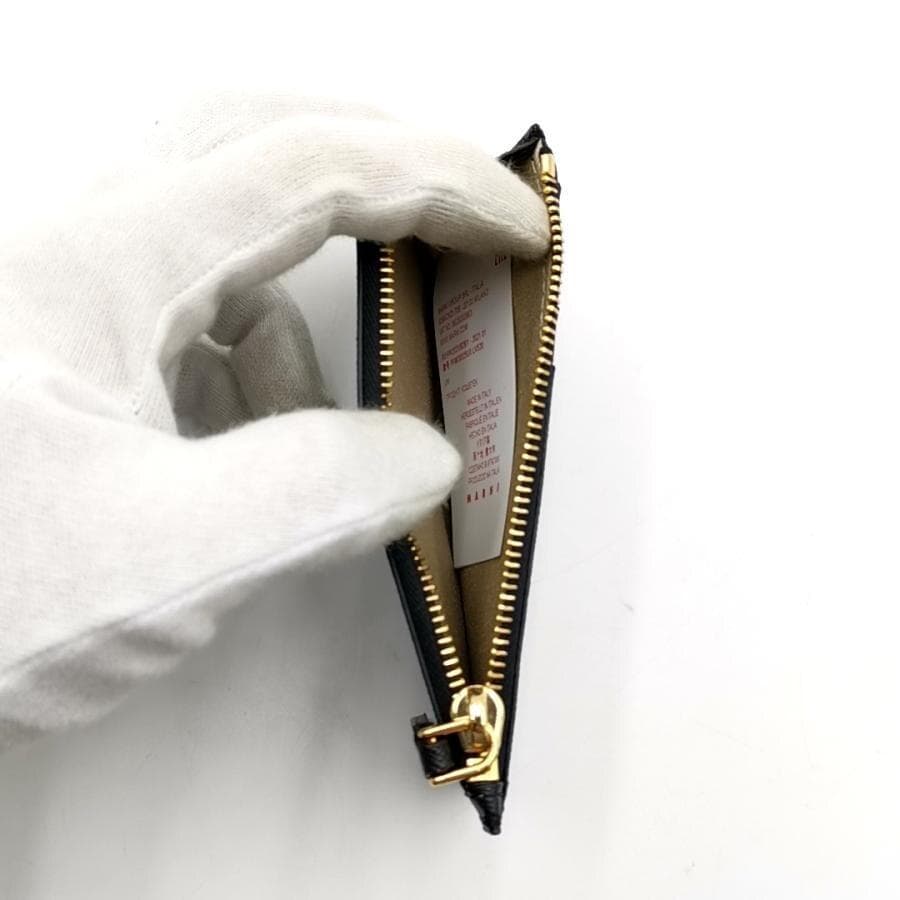 超美品 マルニ MARNI カードケース ミニ財布 伊製 11-25100514