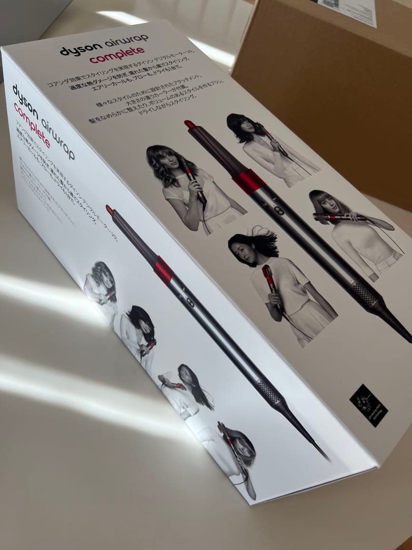 Dyson Airwrap Complete 限定レッド