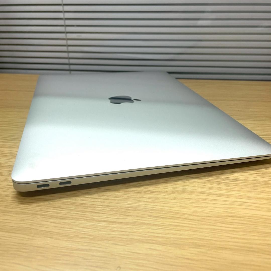 MacBook本体 MacBook Air A2337 M1 16GB 256GB