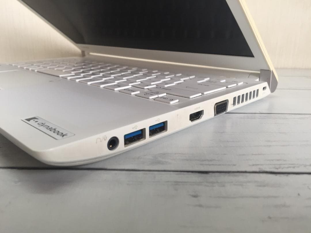 東芝 dynabook RX73/VWQP フルHD 13.3型コンパクトノート