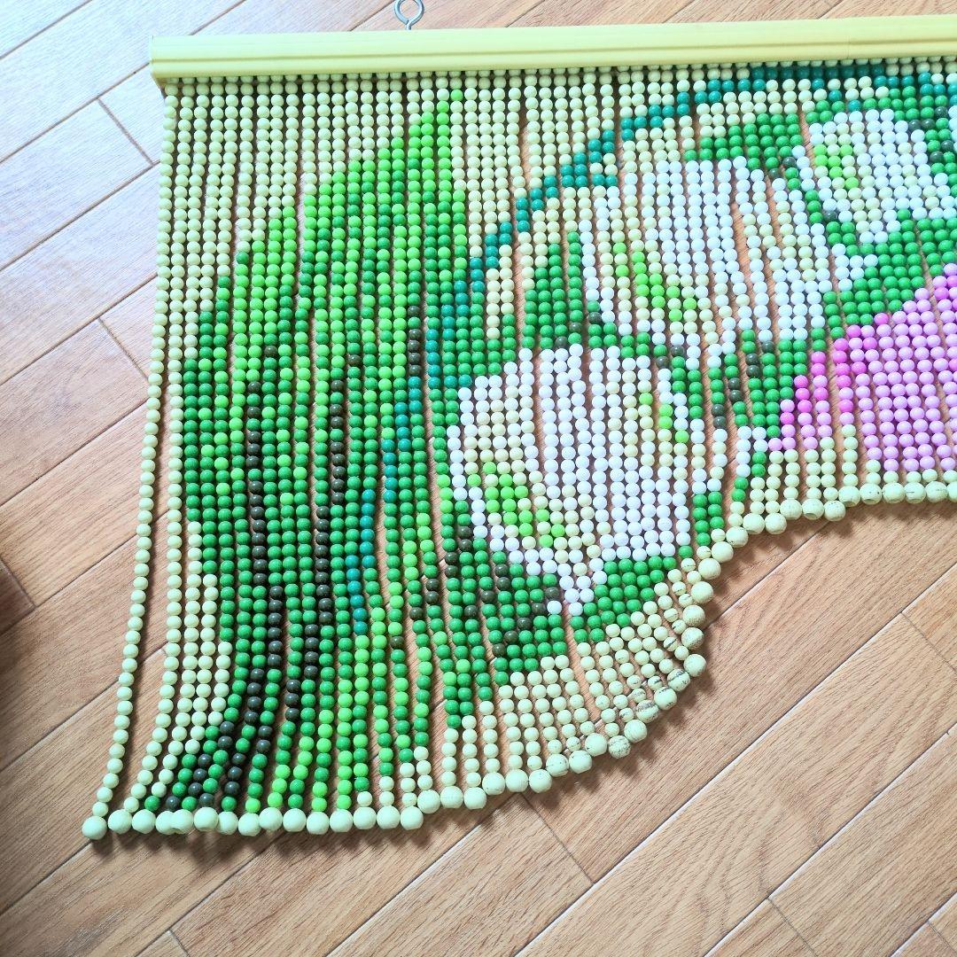 昭和レトロ 珠のれん 珠暖簾 花柄 のれん ハンドメイド レトロポップ 玉のれん