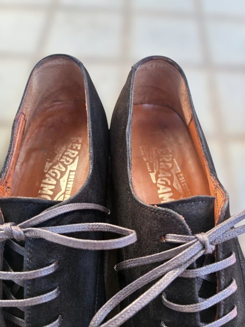 フェラガモ　スエードシューズ