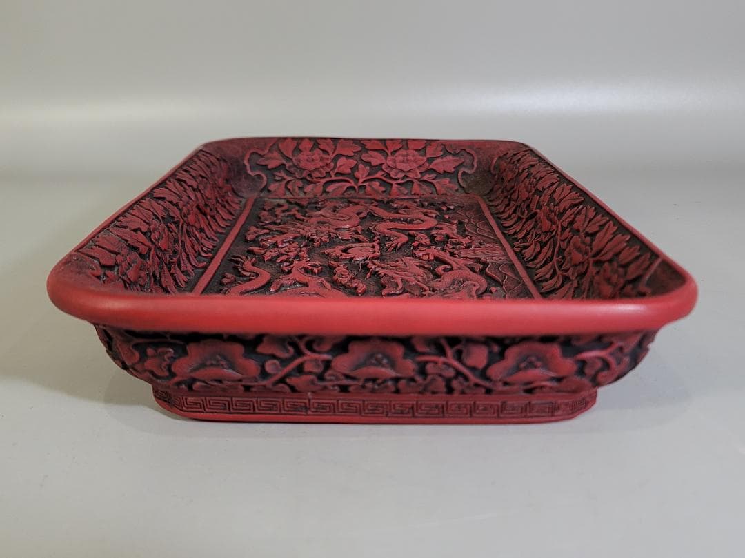 中華民国 堆朱 龍模様 盆 國立故宮博物院 蔵品製品