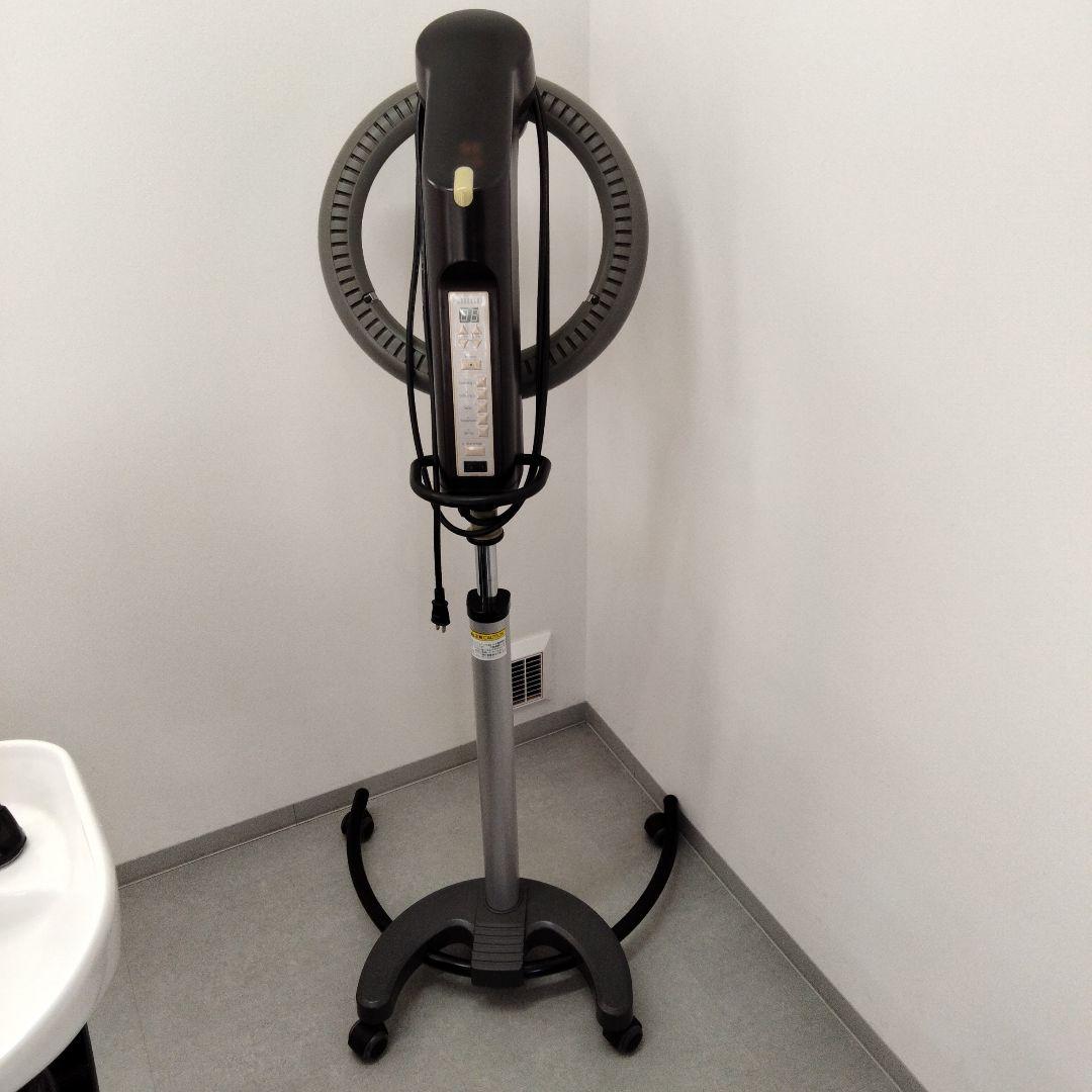 美容室　ローラーボール