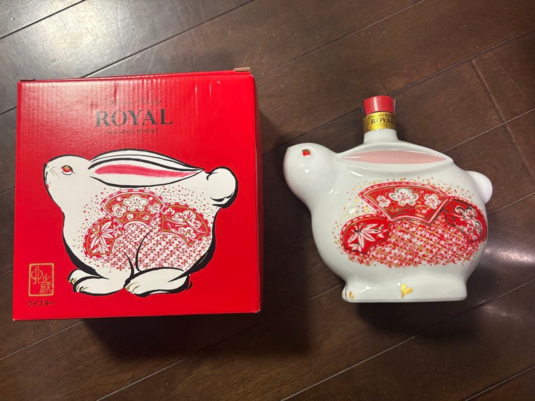 サントリーウイスキー ローヤル ウサギ型ボトル 600ml