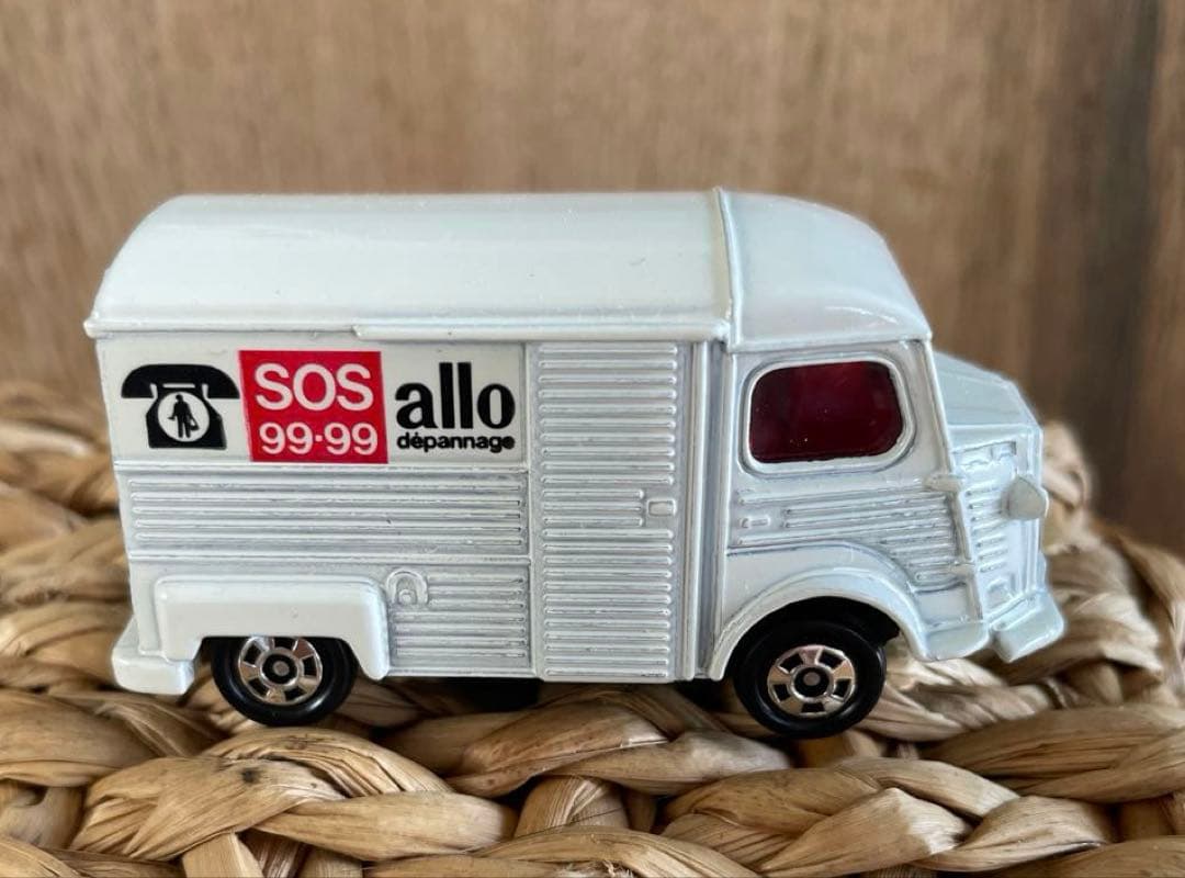 〈トミカ〉フランスセット　外国車4台セット（日本製）