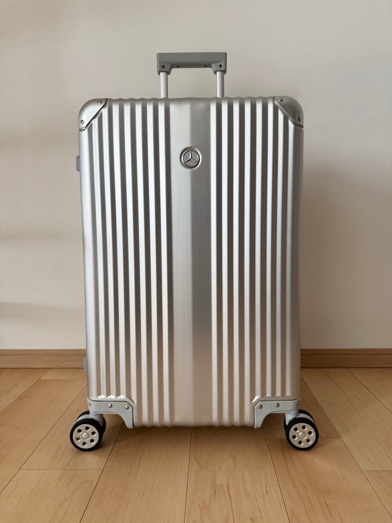 【新品未使用】【非売品】65Lメルセデスベンツ　アルミスーツケース