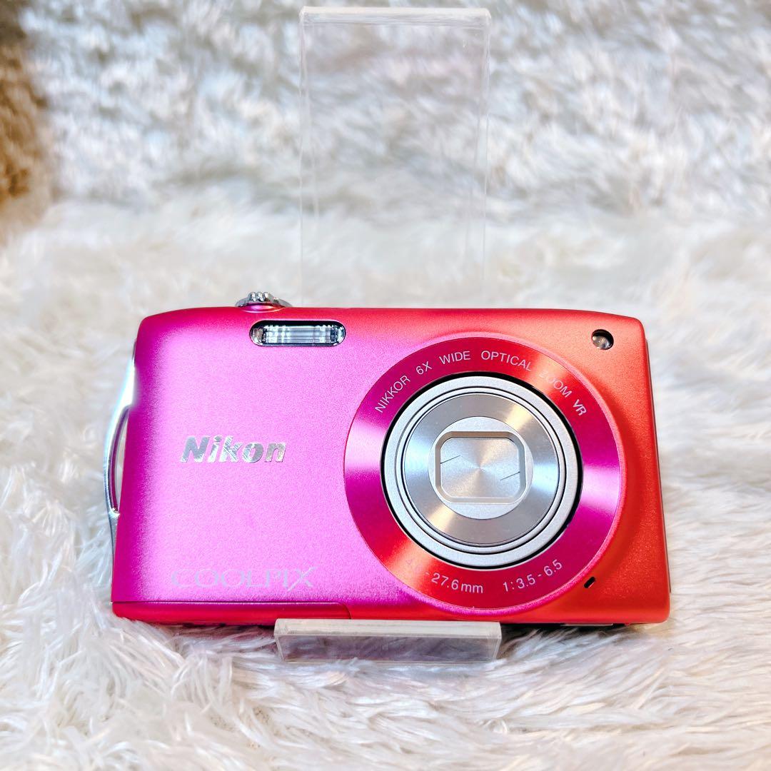 【極美品】NikonニコンCOOLPIX S3300 ピンク　説明書付きコンデジ