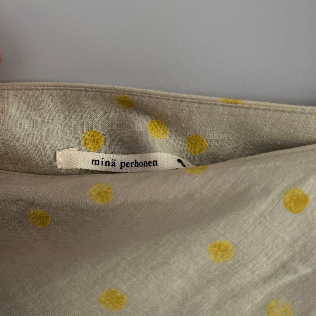 minaperhonen crystal スカート　(2サイズ) クリーニング済