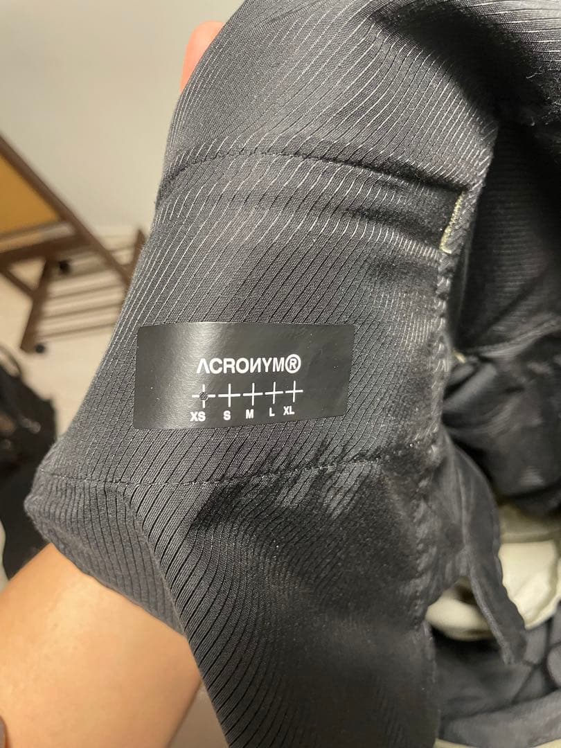 ACRONYM P30AL-DS サイズXS