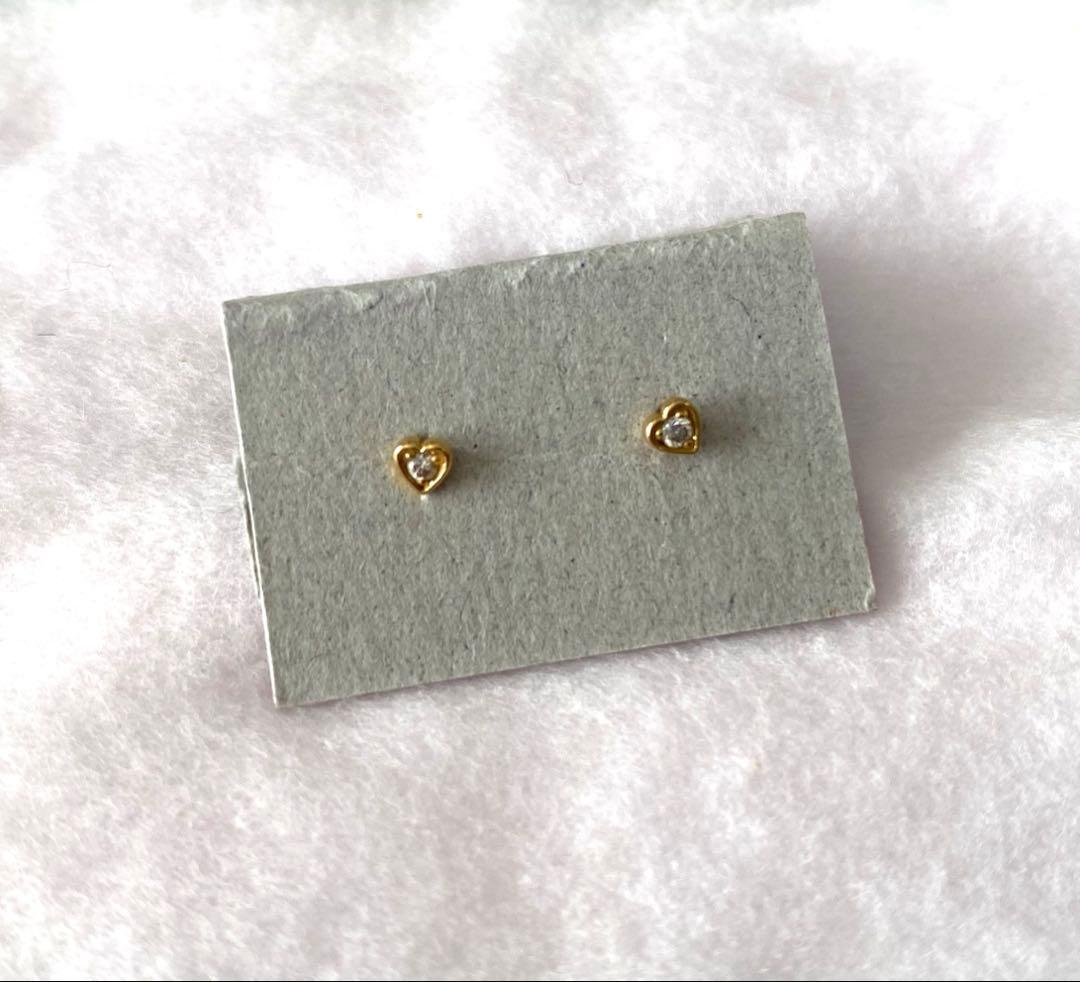 スタージュエリー K18 ダイヤモンドピアス 0.02ct 両耳 鑑定カード付