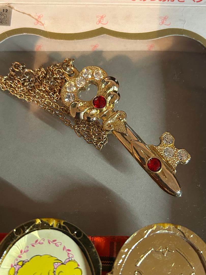 ハロー！レディリン ひみつのかぎペンダント　箱付き