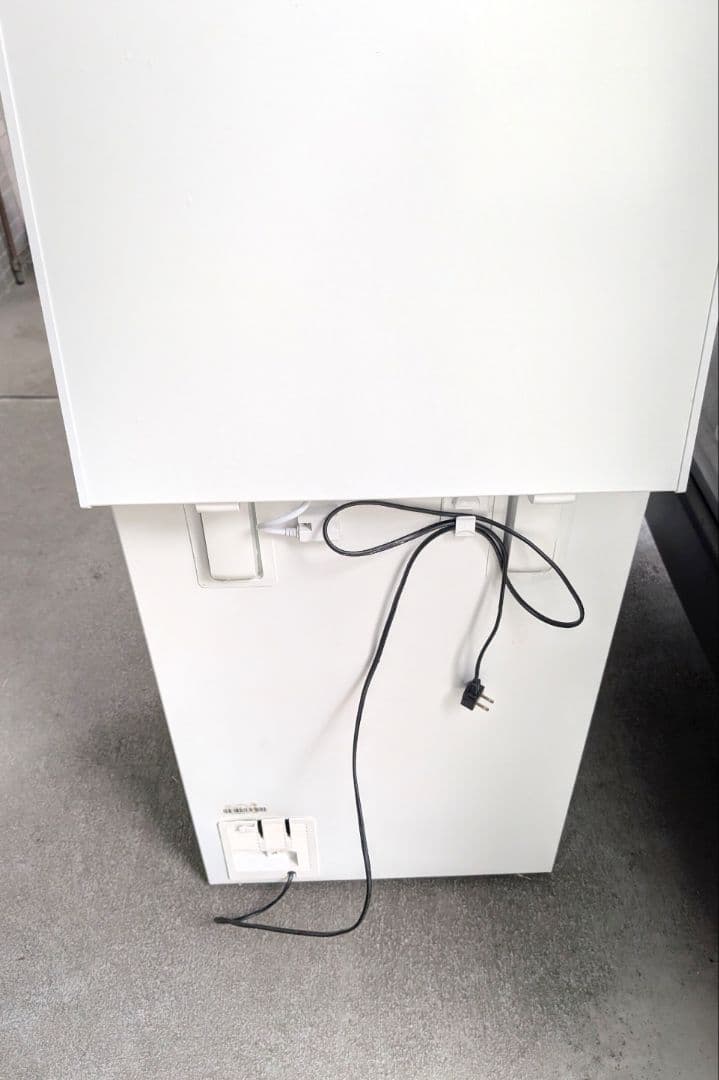 23年製中古美品冷凍ストッカーcomfee RCC100WH※一部地域配送無料