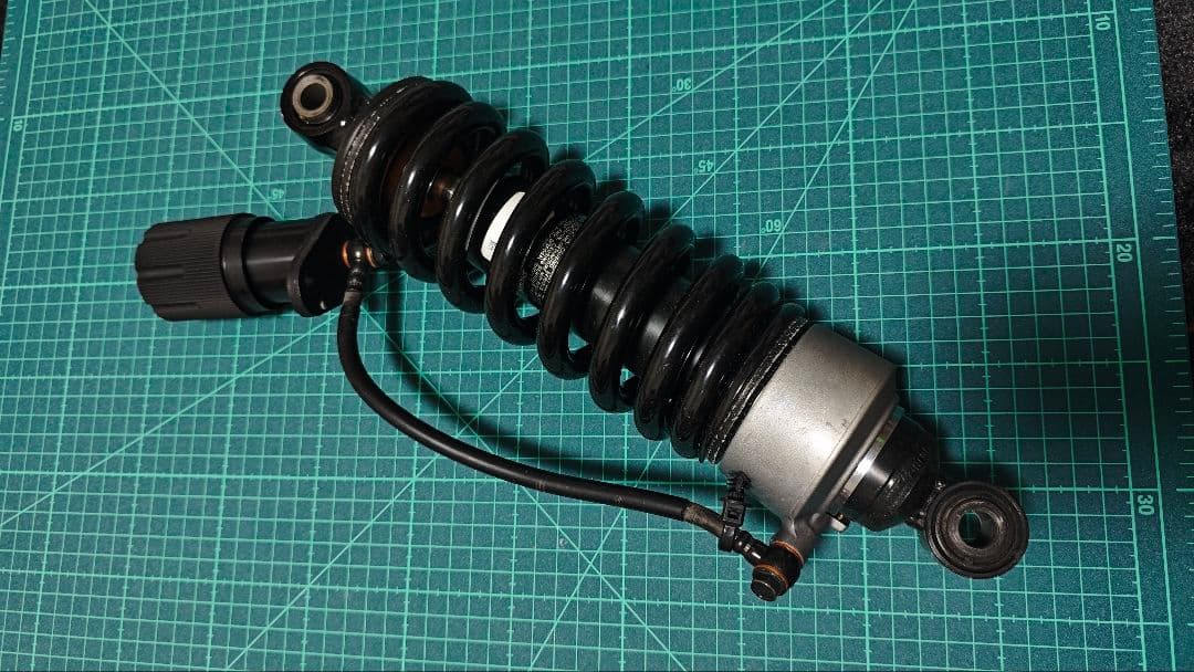 ハーレー FXFB,FXSB リアショック