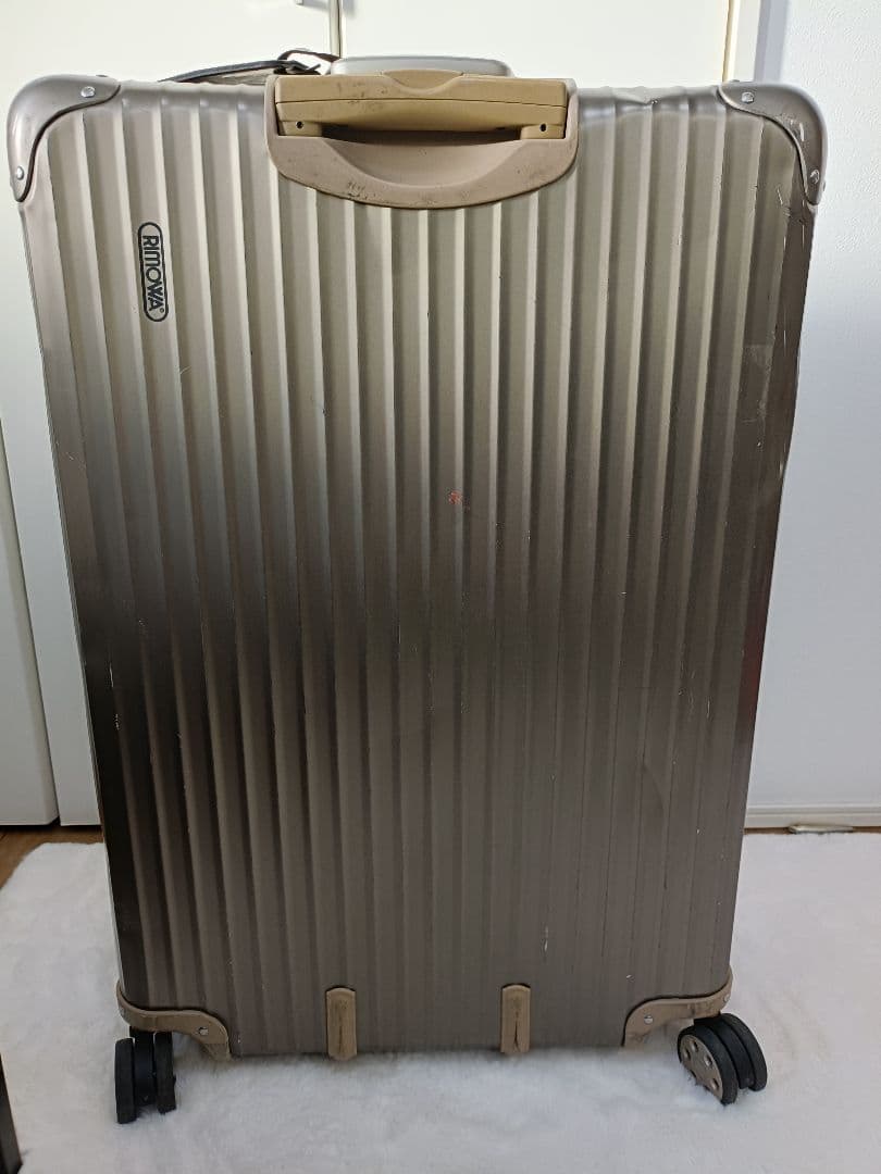 リモワ　トパーズ チタニウム